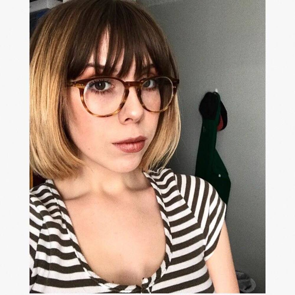 Meet your Posher, Ashley